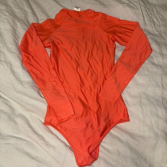 Body Glove SMOOTHIES CHANNEL CROSS-OVER LONG SLEEVE SWIMSUIT - size small - Picture 2 of 7